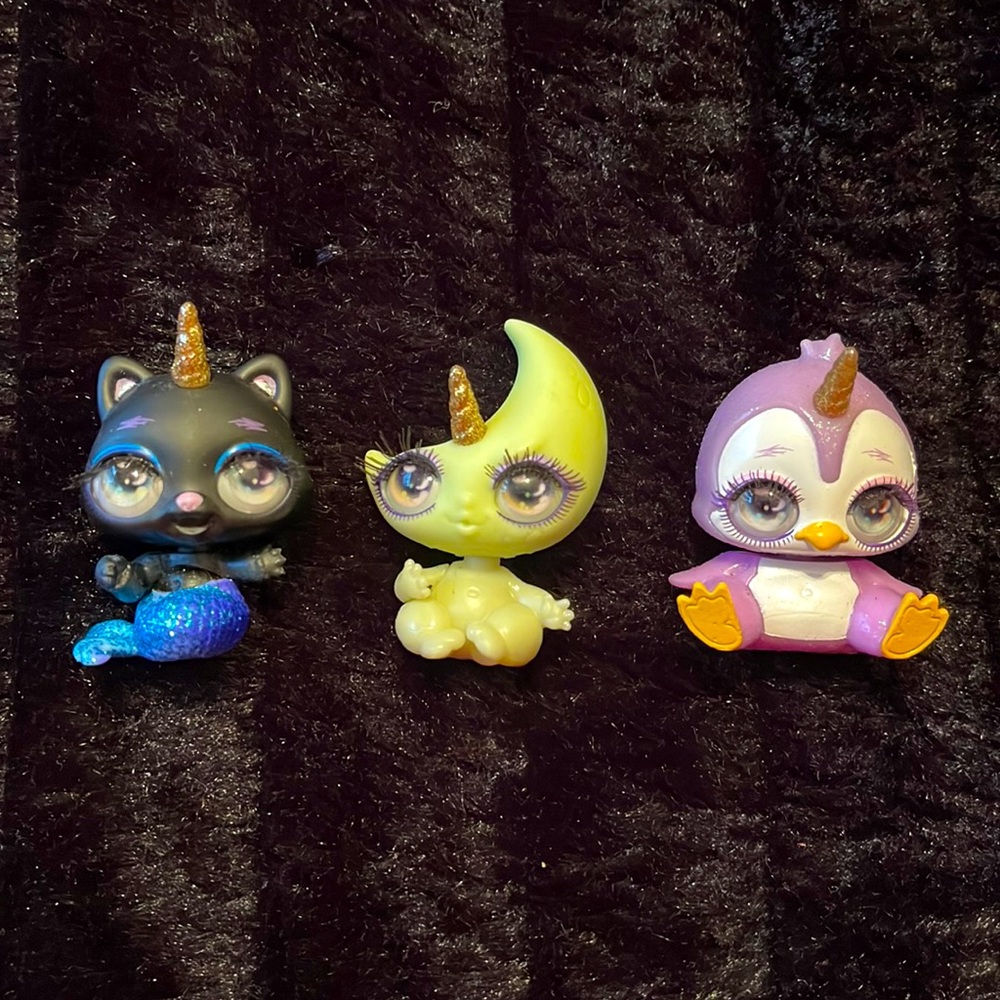Poopsie Cutie Tooties ,Moonie, penguin, mermaid.